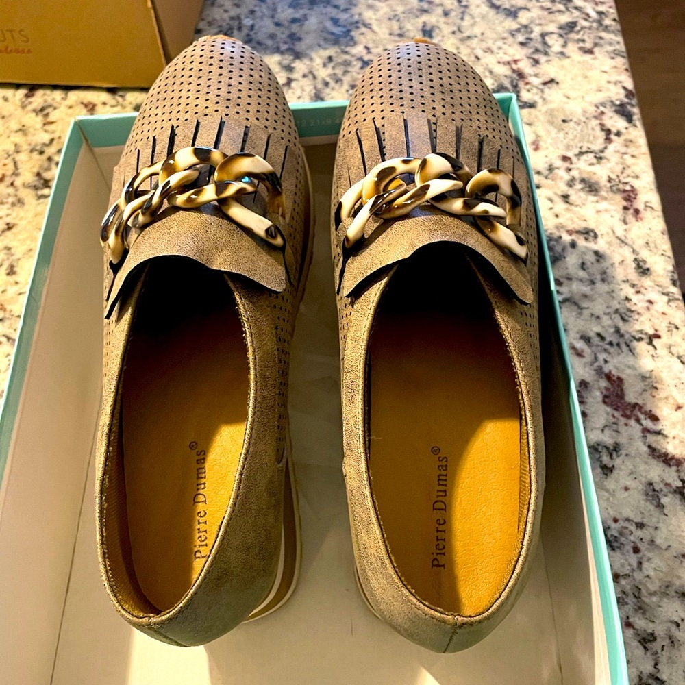 Pierre Dumas platform loafer/sneaker! Really cute! New in box!